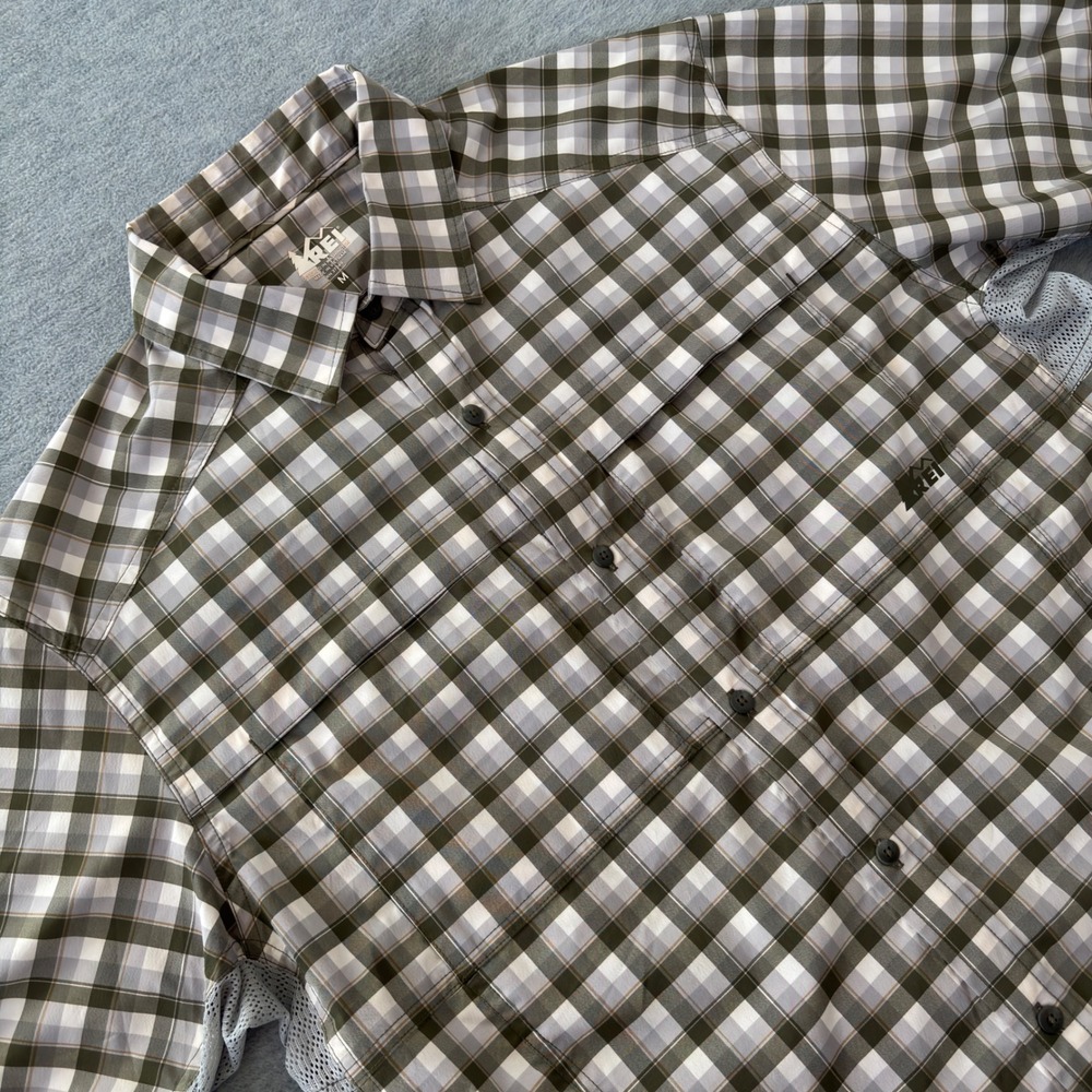 REI Co-op Mens Short Sleeve Plaid Technical Hiking Shirt Green Gray Size Medium